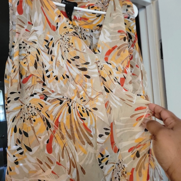 Top - Picture 3 of 4